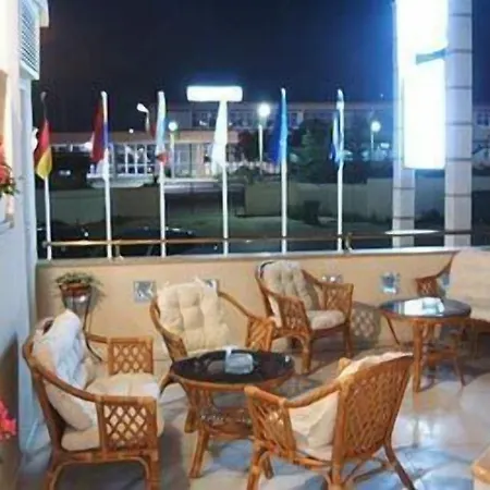 فندق Filippos 2*