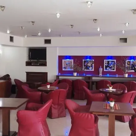 Filippos Szálloda Néa Mudaniá