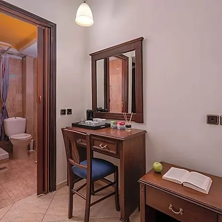 Filippos Hotel 2*