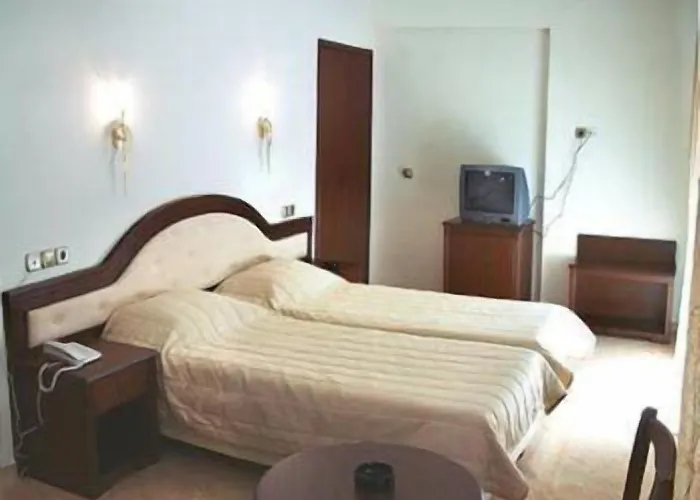 Filippos Отель 2*