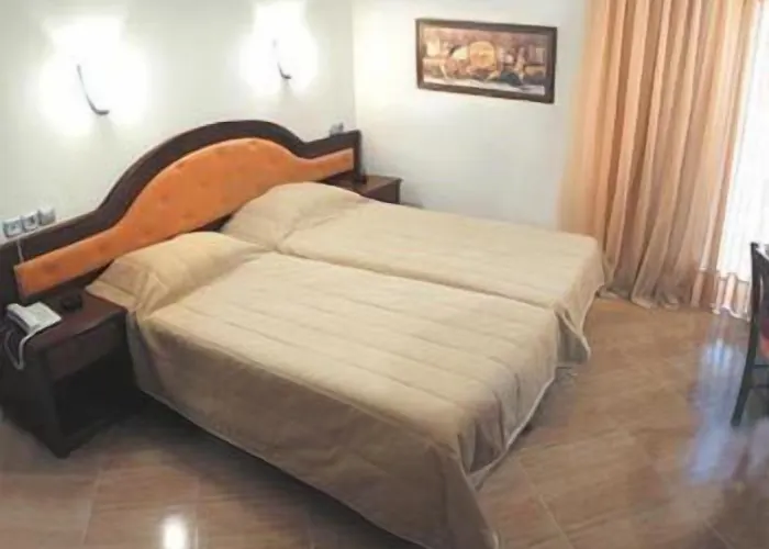 Отель Filippos Неа-Муданья