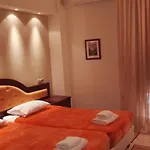 Filippos ホテル 2*