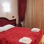Filippos 2*